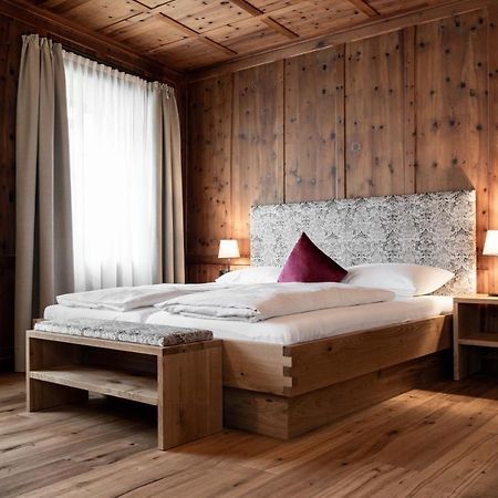ברסאנונה Garni Hotel Tauber מראה חיצוני תמונה