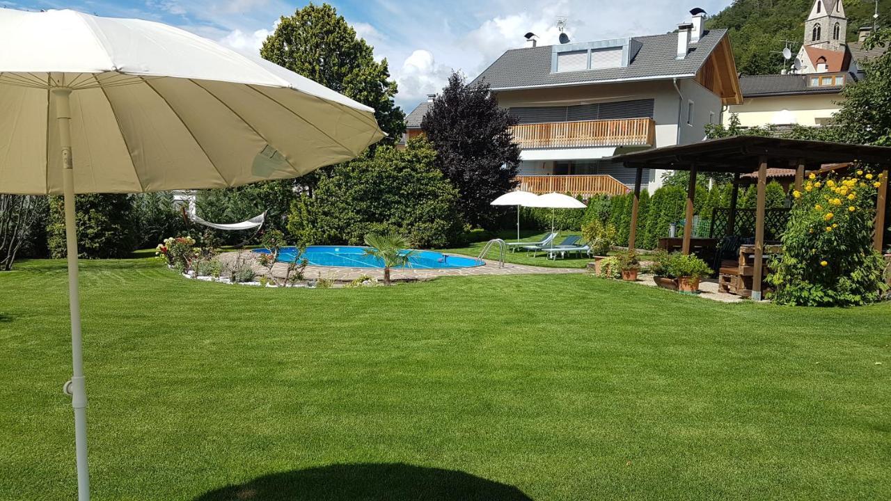 ברסאנונה Garni Hotel Tauber מראה חיצוני תמונה