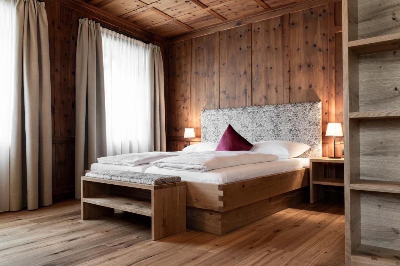 ברסאנונה Garni Hotel Tauber מראה חיצוני תמונה